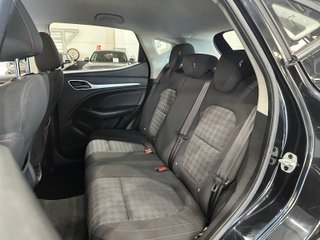 MG ZS 1.0T LUXURY (2022)