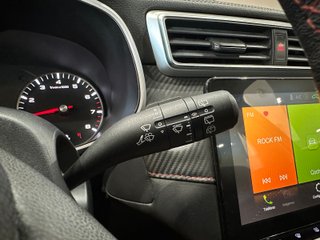 MG ZS 1.0T LUXURY (2022)