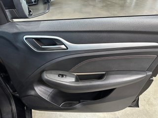 MG ZS 1.0T LUXURY (2022)