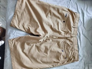 Pantalón corto Hurley beige