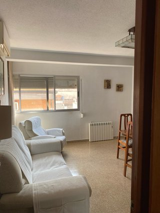 Sofá de 175 cm, color beige muy cómodo, como nuevo