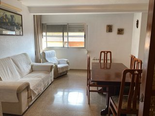 Sofá de 175 cm, color beige muy cómodo, como nuevo