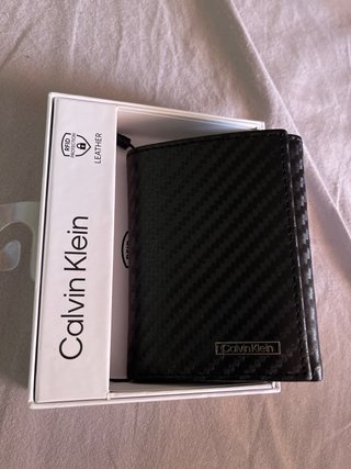 Cartera Calvin Klein Negra Cuero RFID
