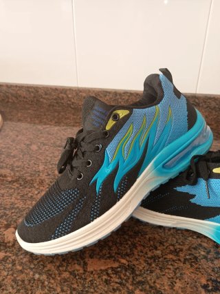 Zapatillas Joom Talla 43 Negras y Azules
