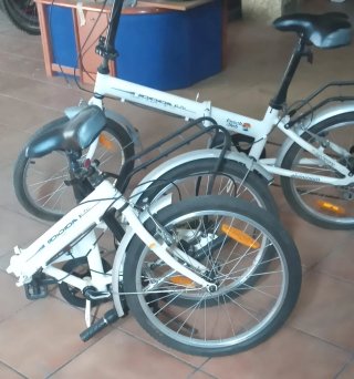 Bicicletas plegables blancas