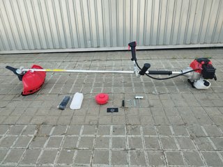 Desbrozadora gasolina con accesorios