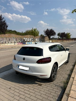 Volkswagen Scirocco 2.0 tsi DSG
