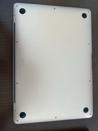 MacBook Air 13 (2019) i5 / 8GB RAM