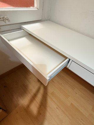 Escritorio IKEA MICKE blanco 142x50 cm
