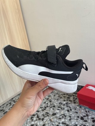 Lote Sandalias y Bambas Talla 32-33 niño 6y7