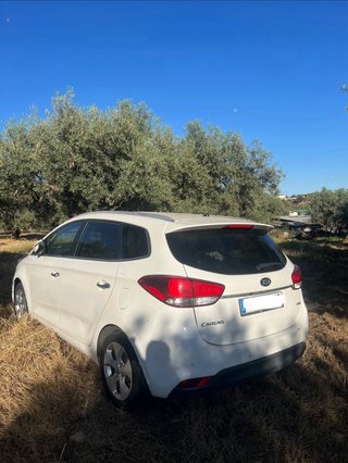 KIA Carens 2015