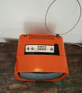 Televisore picchio rosso Vintage MagnaDyne