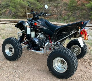 Suzuki LTZ 400 Black Edition