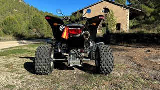 Suzuki LTZ 400 Black Edition