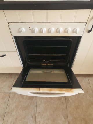 Placa vitrocerámica con horno blanco