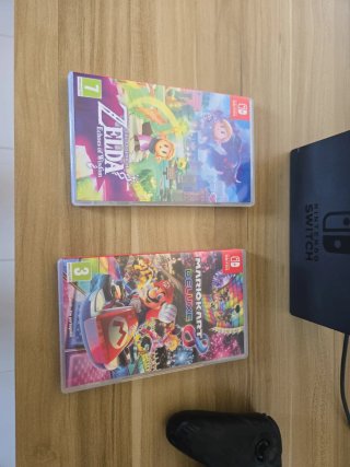 Nintendo Switch + 2 Juegos