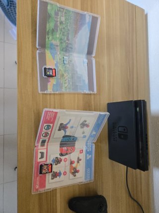 Nintendo Switch + 2 Juegos