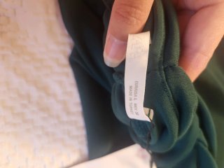 Vestido largo verde botella fruncido y escote halt
