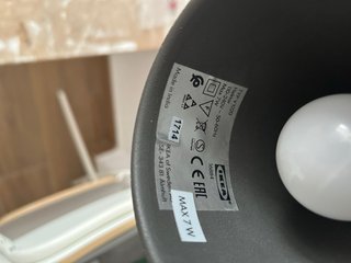 Lámpara de pared IKEA HEKTAR Negra