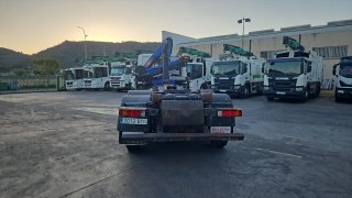 Portacontenedores Scania P270