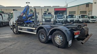 Portacontenedores Scania P270