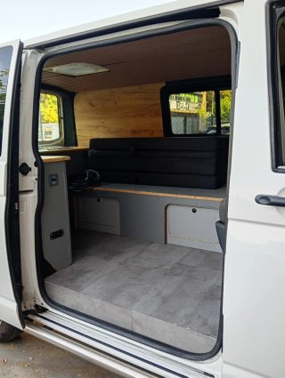 Volkswagen Transporter T5 2012