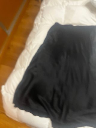 Falda Zara raso negra Talla L