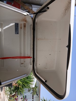 Cofre  para caravana Fiamma