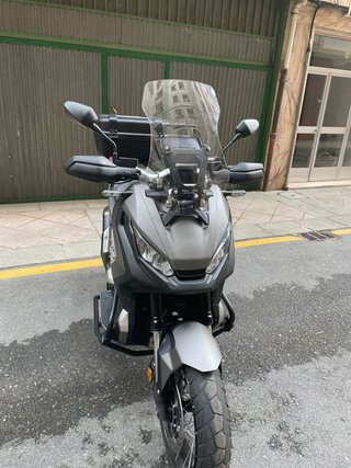 Honda X adv  750 gris, como nuevaf