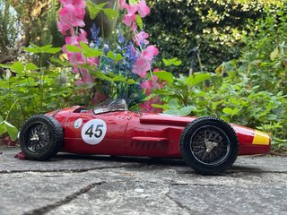 Maserati 250 F scala 1/18 pezzo unico.