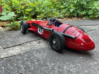 Maserati 250 F scala 1/18 pezzo unico.