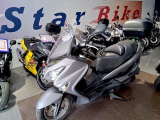 Suzuki Burgman 125 - Maxi Scooter Automática