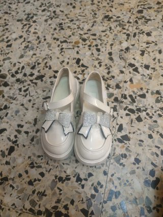 Lote de zapatos para niñas