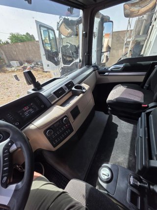Man TGS 460cv con equipo hidráulico
