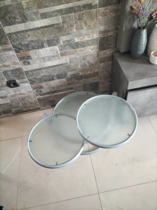 Mesa auxiliar cristal y metal