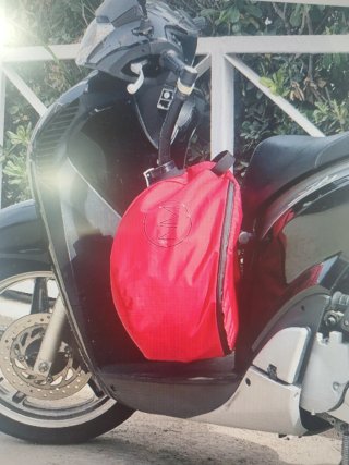 Bolsa  casco impermeable para antirrobo manillar