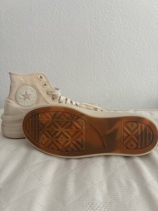 Converse Chuck Taylor Beige Plataforma