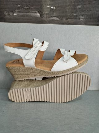 Sandalias cuña piel talla 38-40 nuevas