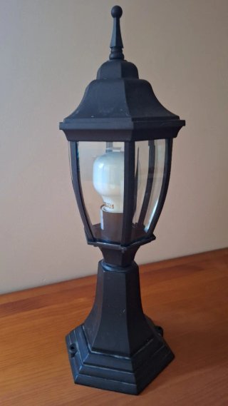Farol de jardín exterior clásico negro