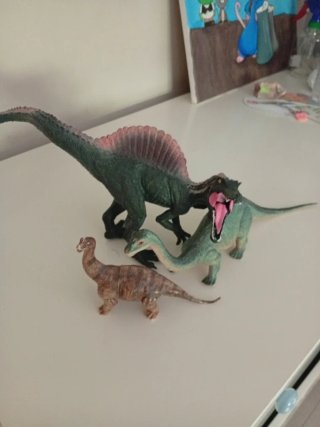 Lote 3 dinosaurios de juguete