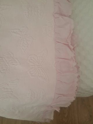 Colcha Zara Home Mariposas + fundas cojin cama 90c
