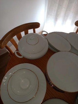 Vajilla porcelana filo oro