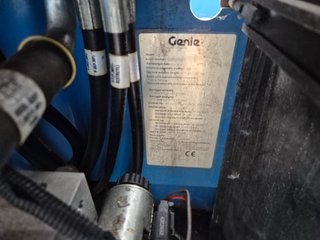 Plataforma Elevadora Genie GS3369RT (2012)