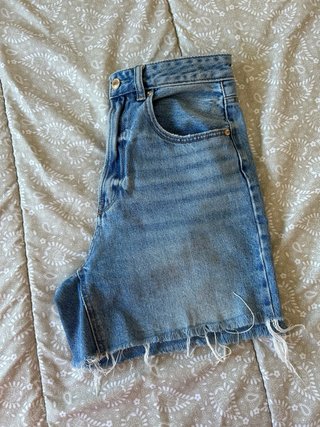 Shorts vaqueros Stradivarius Talla 38