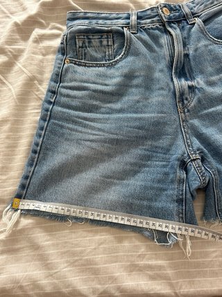 Shorts vaqueros Stradivarius Talla 38