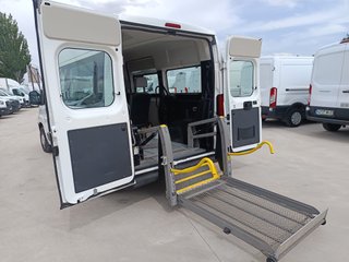 Peugeot Boxer 2.0 COMBI ADAPTADA PMR 130CV
