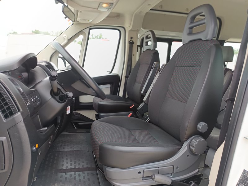 Peugeot Boxer Combi 2.0 BlueHDI 333 L2H2 2018, foto 19