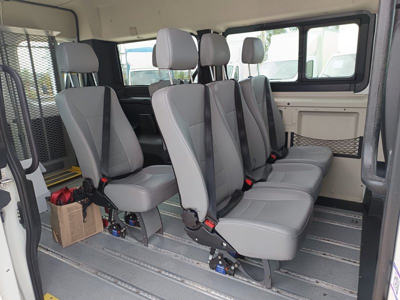 Peugeot Boxer Combi 2.0 BlueHDI 333 L2H2 2018, foto 21