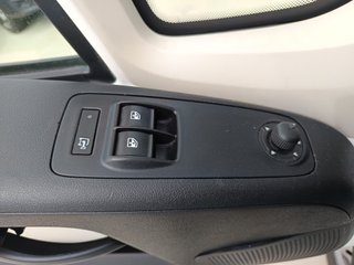 Peugeot Boxer 2.0 COMBI ADAPTADA PMR 130CV