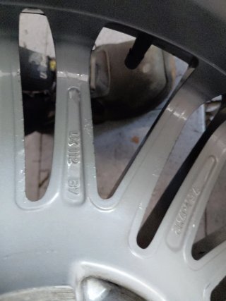 4 LLANTAS DE 17  VW Y MERCEDES AUDI